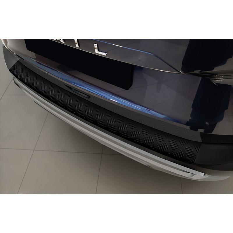 Matt Black Aluminum Rear bumper protector  Nissan X-Trail IV (T33) 2021- 'Riffled Plate'