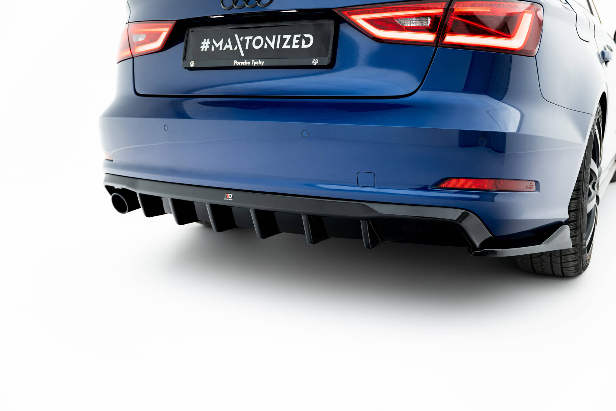 Achter Diffuser passend voor Audi A3 Sedan 8V (Versie met enkele uitlaatuiteinden aan één kant) Maxton