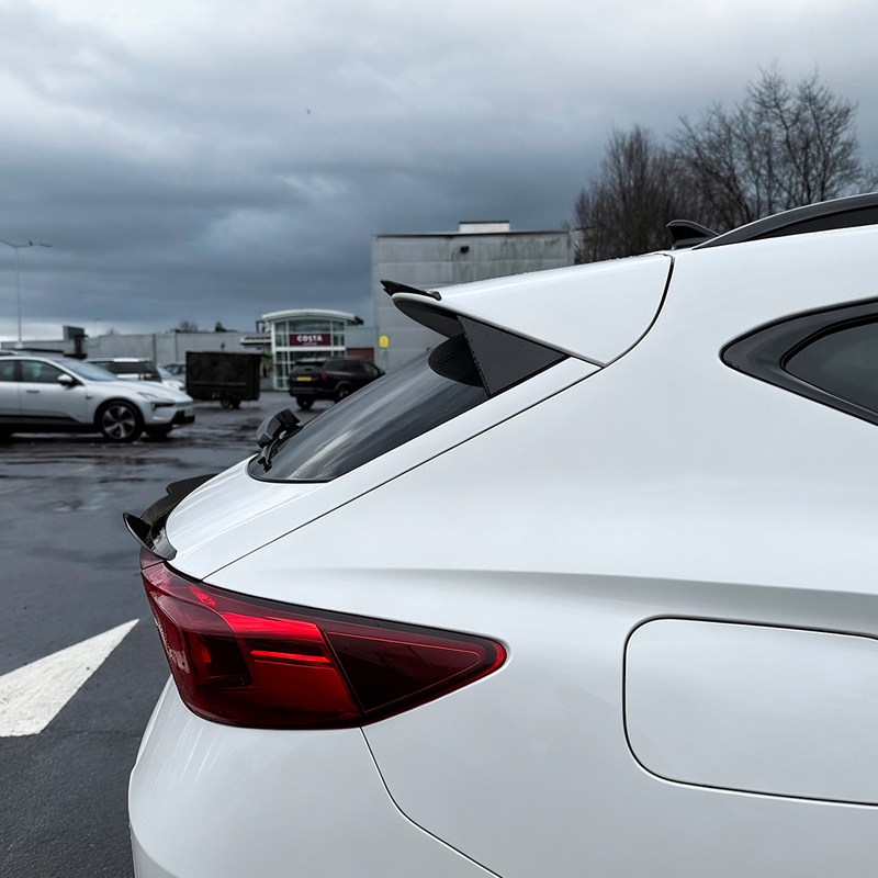 Lower mid spoiler  Cupra Formentor 2020-2024 & Facelift 2024- (ABS Glossy Black)