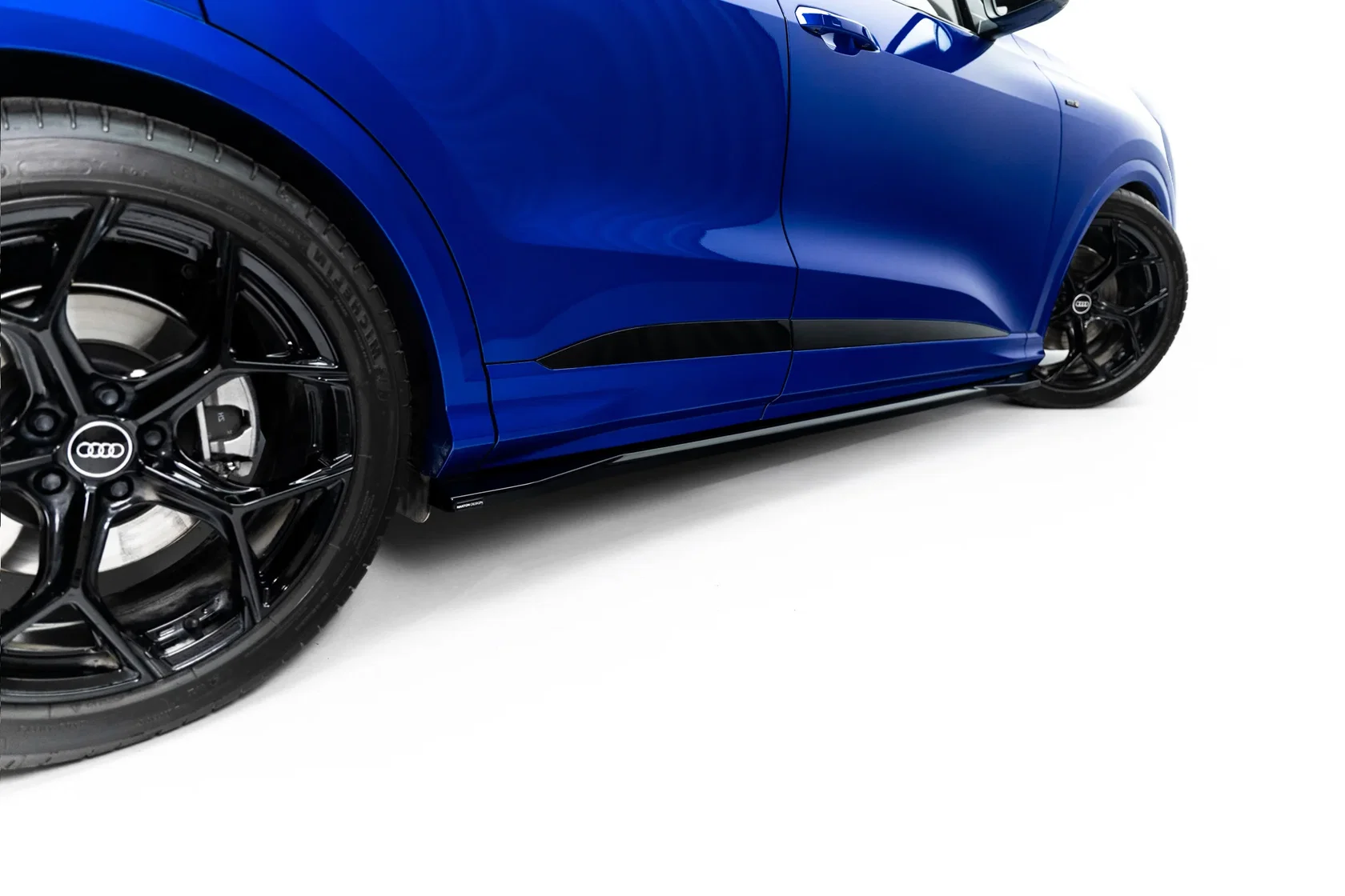 Zijskirts passend voor Audi Q5 S-Line Sportback / SUV Mk3 2024 - Maxton Glans Zwart