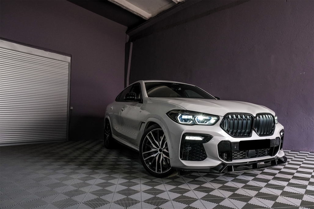 Bodykit passend voor BMW X6 G06 M-Tech Black Knight Design Glans Zwart