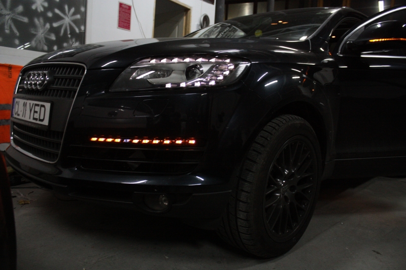 LED Daytime Running Lights Audi Q7 05-09 Turn Signals