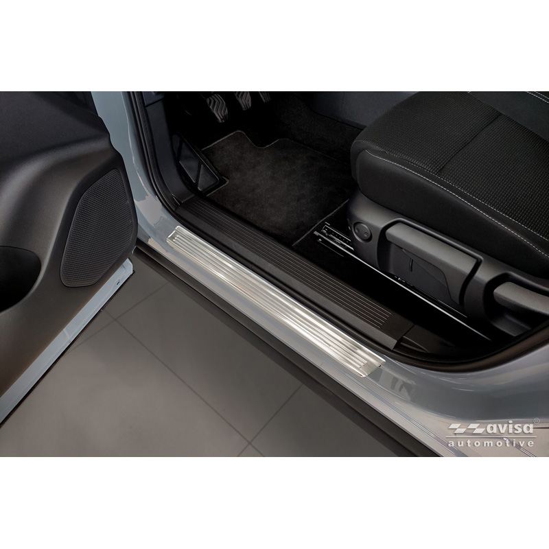 Avisa Silver Inox door sill protectors  Nissan Qashqai III 2021-2024 & Facelift 2024- - 'Lines' - 4-pieces