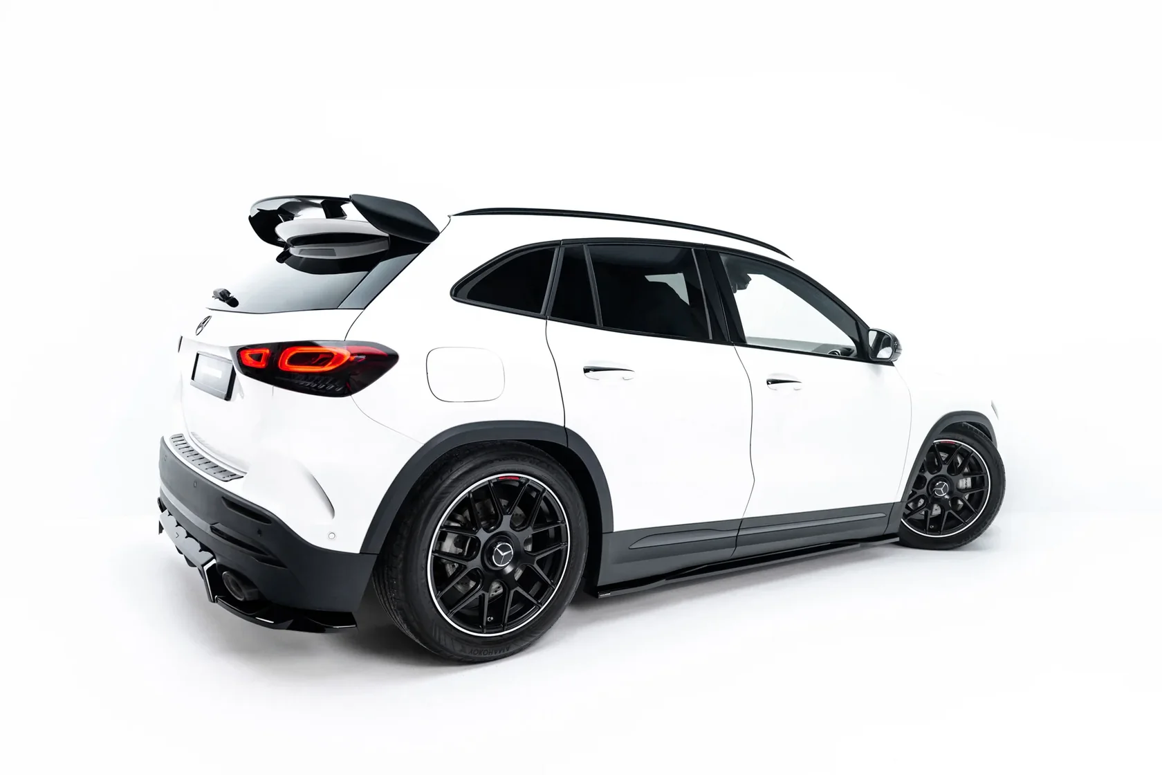 Zijskirts passend voor Mercedes-AMG GLA 35 H247 Glans Zwart