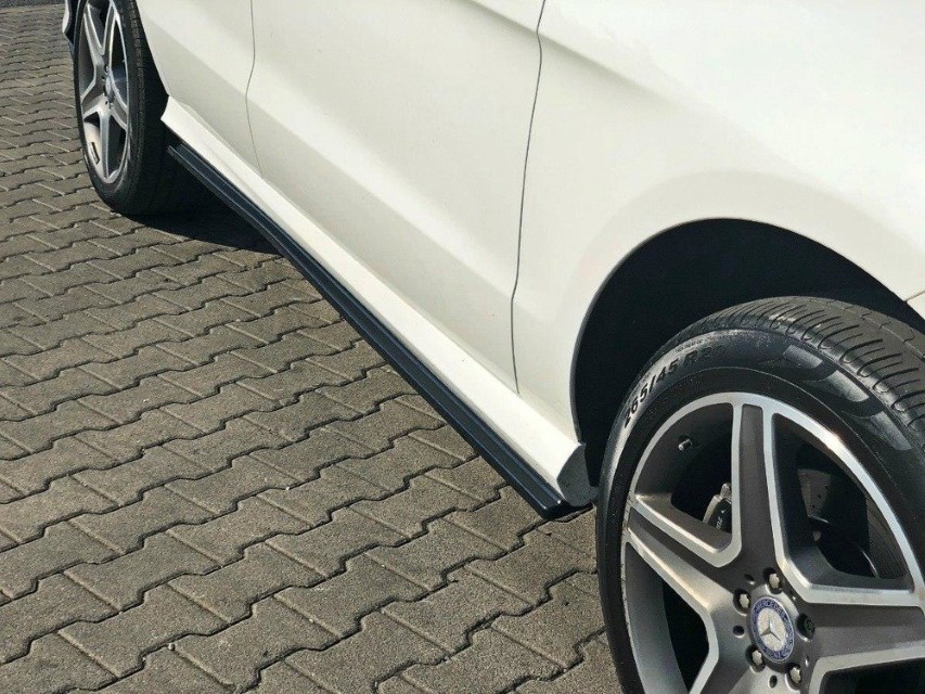 Zijskirts passend voor Mercedes GLE W166 AMG-Line Maxton Design glans zwart