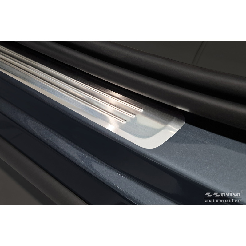 Avisa Inox door sill protectors  Volvo XC90 II 2015-2019 & Facelift 2019-2024 & Facelift 2024- - 'Lines' - 4-pieces