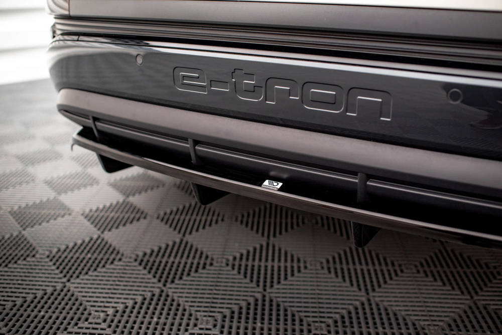 Diffuser passend voor Audi Q4 E-Tron sportback S-line Maxton Glans Zwart