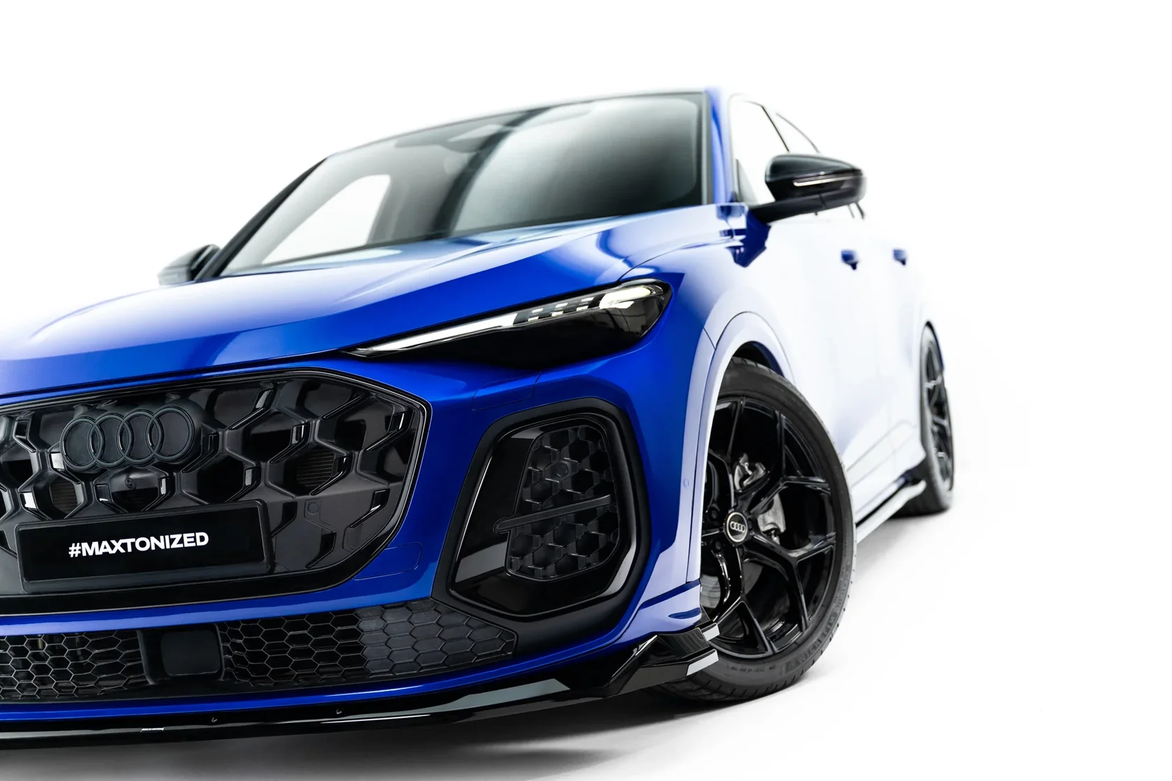 Voorspoiler passend voor Audi Q5 S-Line Sportback / SUV Mk3 2024 - Maxton Glans Zwart