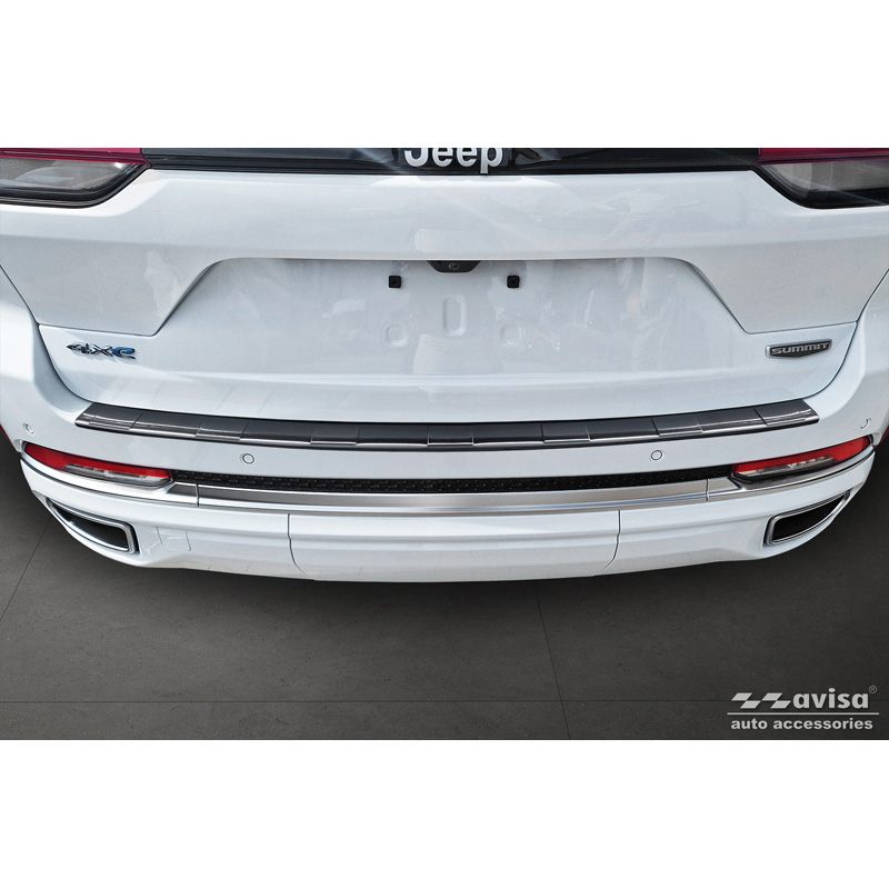 Black Stainless Steel Rear bumper protector  Jeep Grand Cherokee V (WL) 2022- 'Ribs'