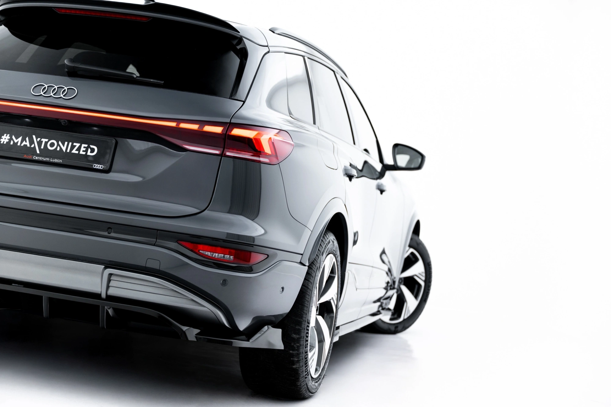 Diffuser passend voor Audi Q6 e-tron Standard / S-Line / SQ6 e-tron SUV & Sportback Mk1 (2023–heden) – Glans Zwart