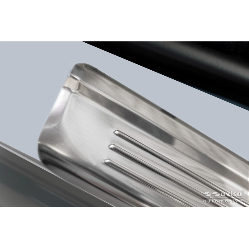 Avisa Silver Inox door sill protectors  Nissan Qashqai III 2021-2024 & Facelift 2024- - 'Lines' - 4-pieces