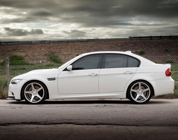 AVANT-GARDE M550 SATIN SILVER 11x19 5x130 ET 54