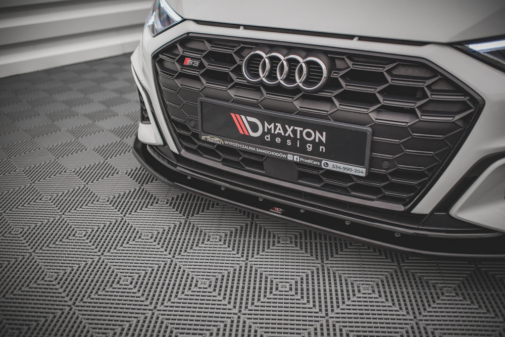 Voorspoiler passend voor Audi S3 / A3 S-Line 8Y Glanzend zwart V.1