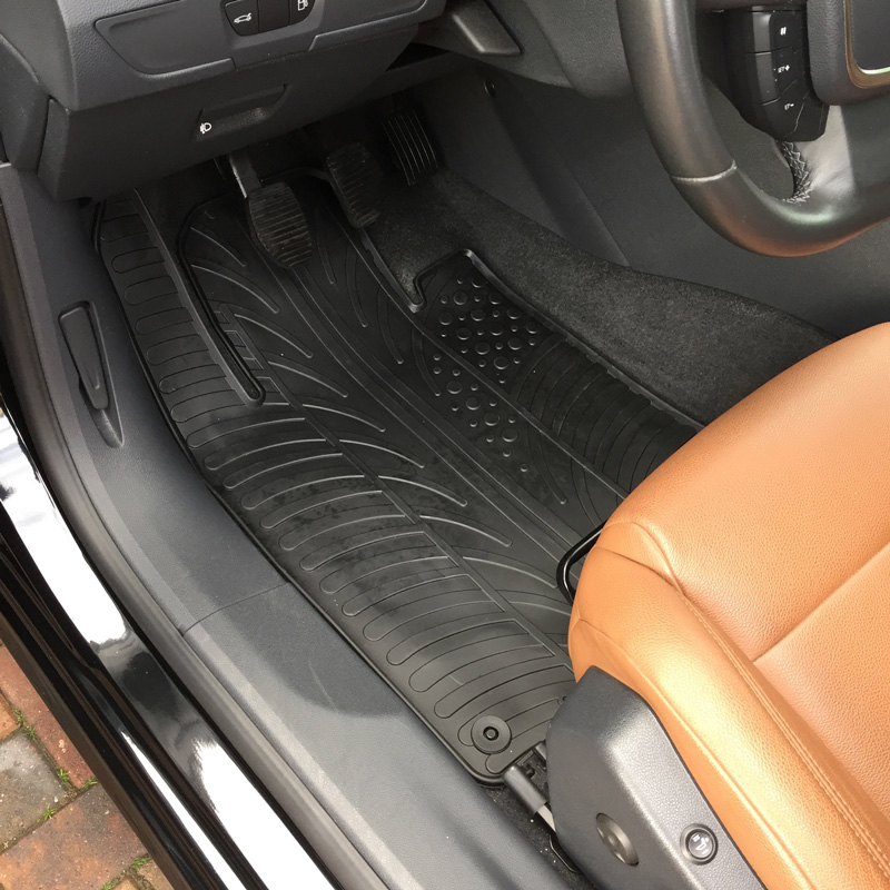 Rubber car mats set  Peugeot 508 2011-2018 (T profile 4-pieces + mounting clips)