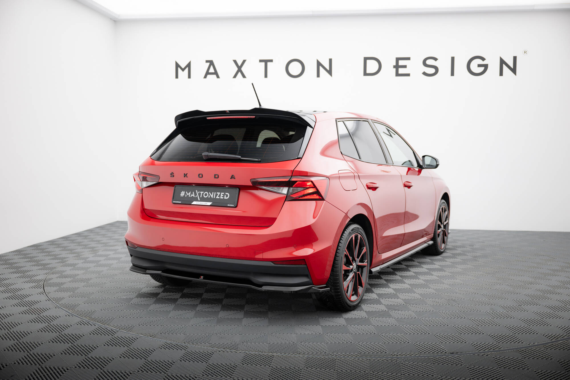 Bodykit passend voor Skoda Fabia MK4 Maxton Glanzend zwart