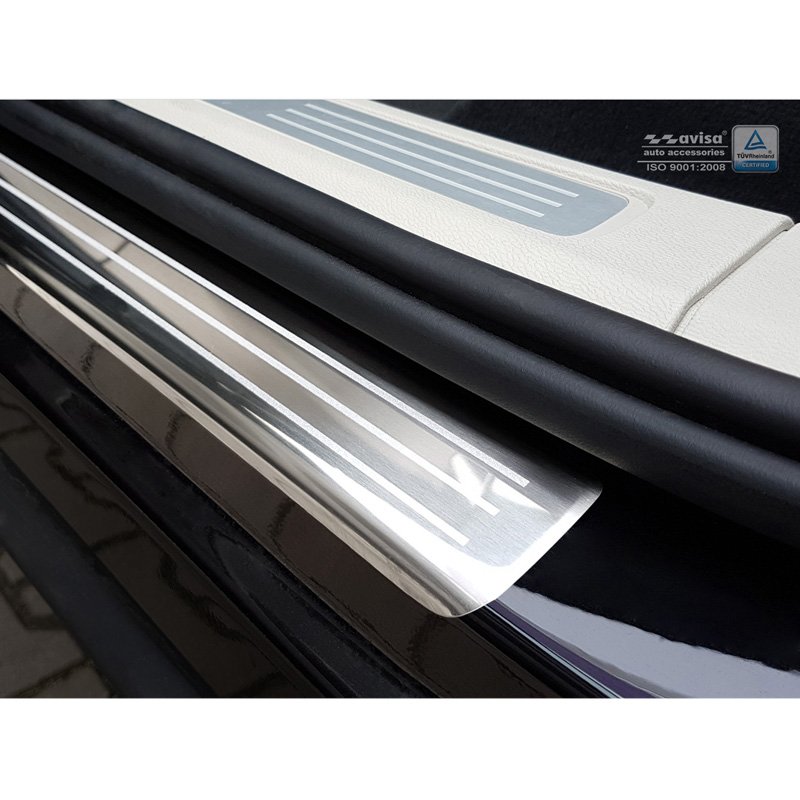 Inox door sill protectors  Volvo XC60 II 2017-2021 & FL 2021- incl. R-Design- - 'Engraved Lines' - 4-pieces