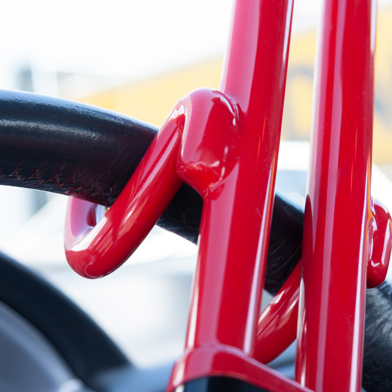 Universal anti-theft steering wheel lock 'Heavy Duty' - Red