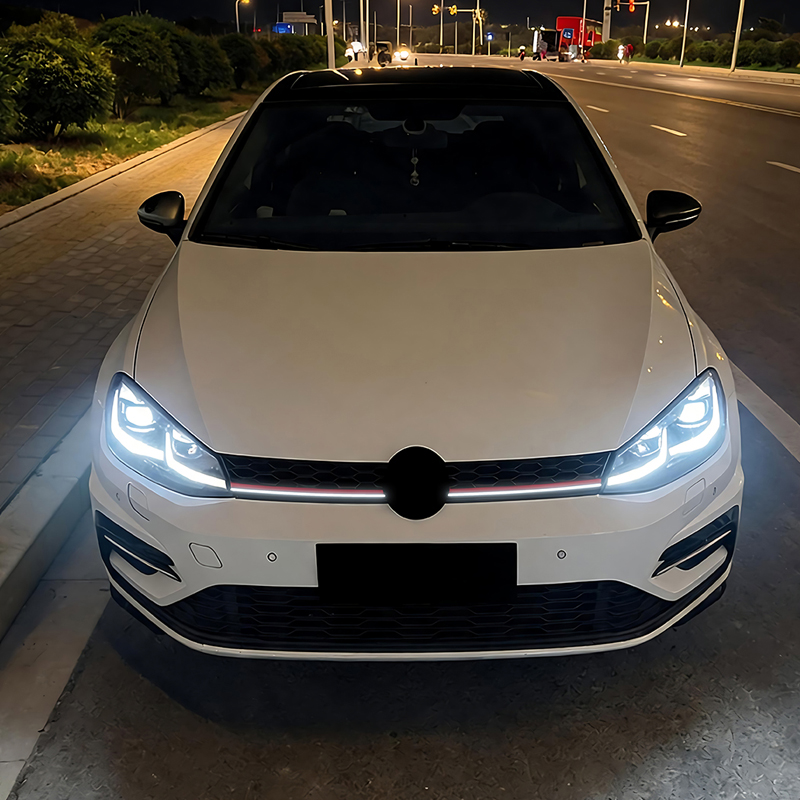 GTi-Look Grill with LED-Strip  Volkswagen Golf VII (7.5) HB/Variant Facelift 2017-2020