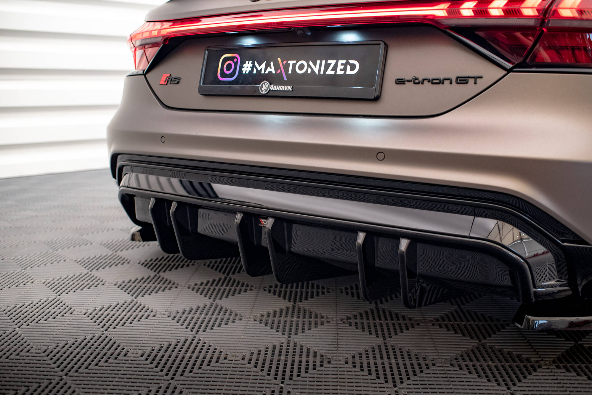 Bodykit passend voor Audi e-Tron GT / RS GT MK1 Maxton Glanzend zwart