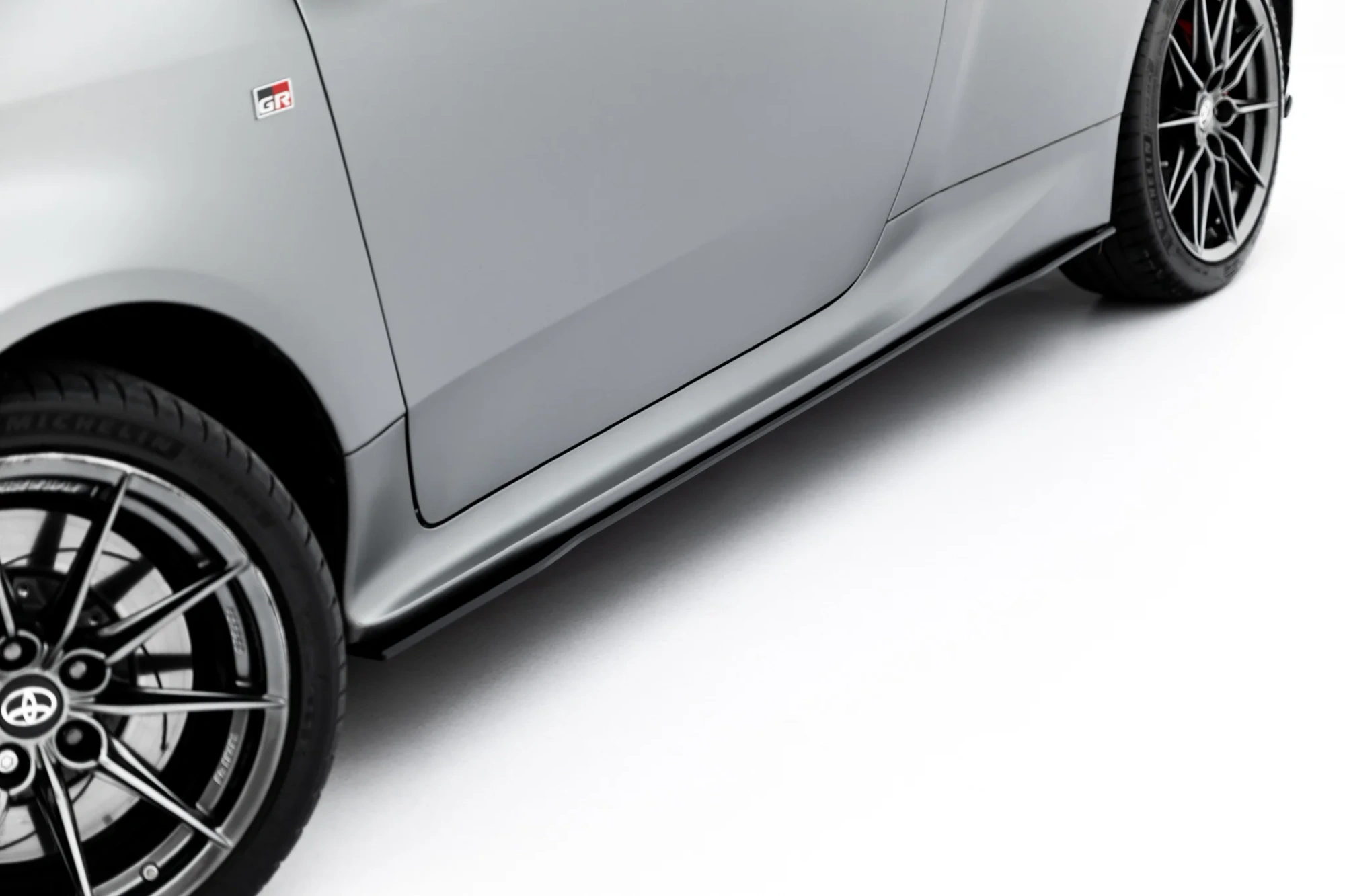 Side Skirts Toyota GR Yaris Mk4 Facelift – Maxton Street Pro Side Skirts