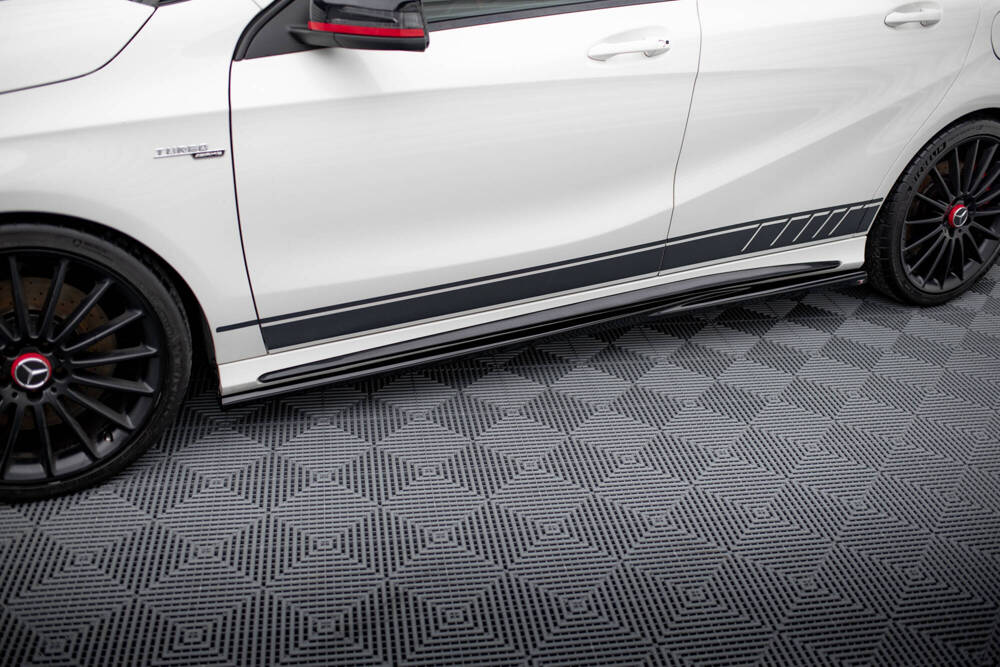 Zijskirts passend voor Mercedes A Klasse AMG Pakket / A45 AMG W176 Maxton Glans Zwart