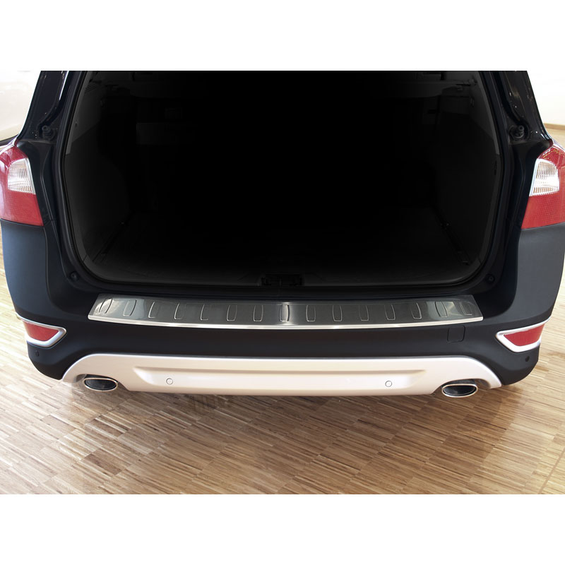 Stainless Steel Rear bumper protector  Volvo XC70 2004-2007 'Ribs'