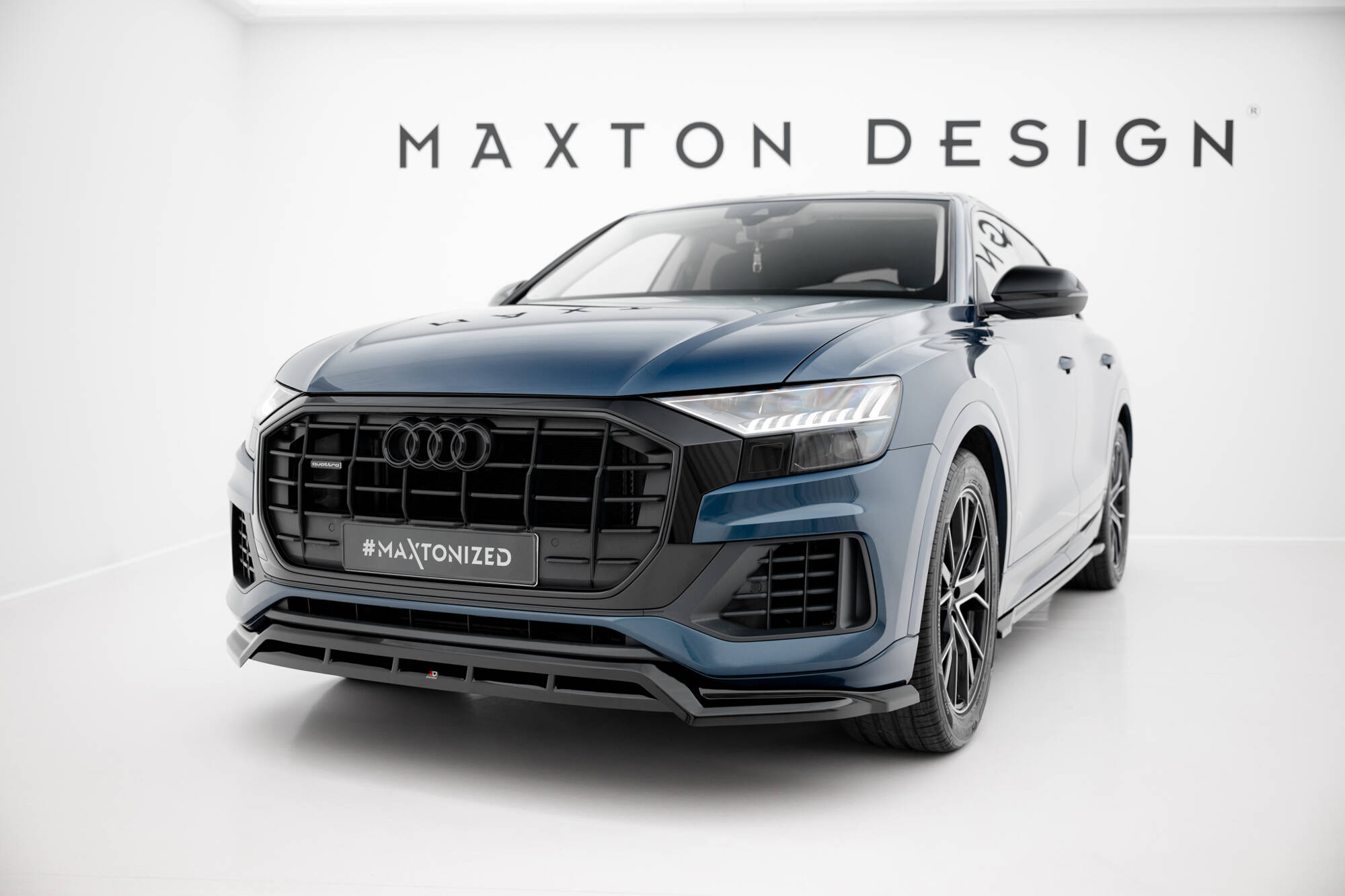 Voorspoiler passend voor Audi Q8 MK1 Maxton Glanzend zwart