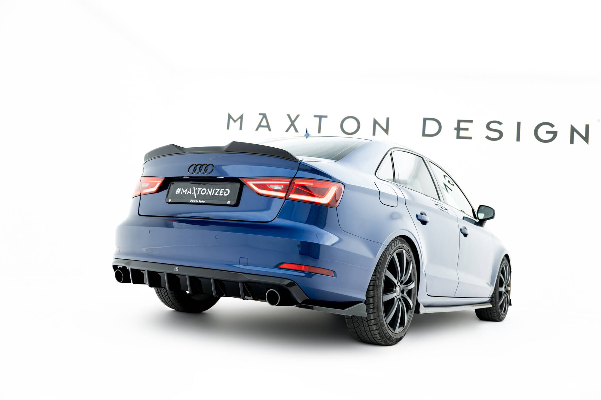 Achter Diffuser passend voor Audi A3 Sedan 8V (Versie met enkele uitlaatuiteinden aan beide kanten) Maxton