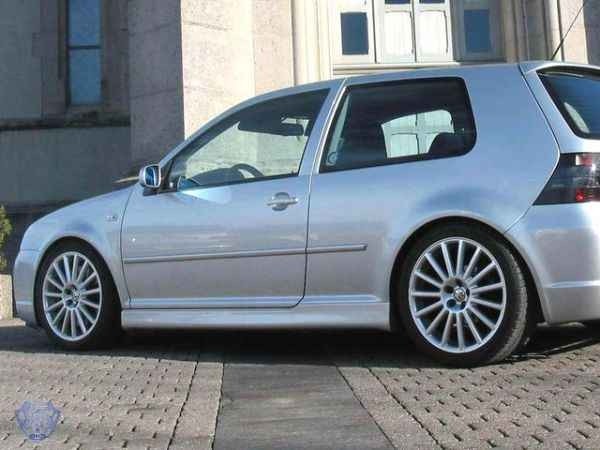 Zijkirst VW Golf IV 2 Doors R32 SRS TEC