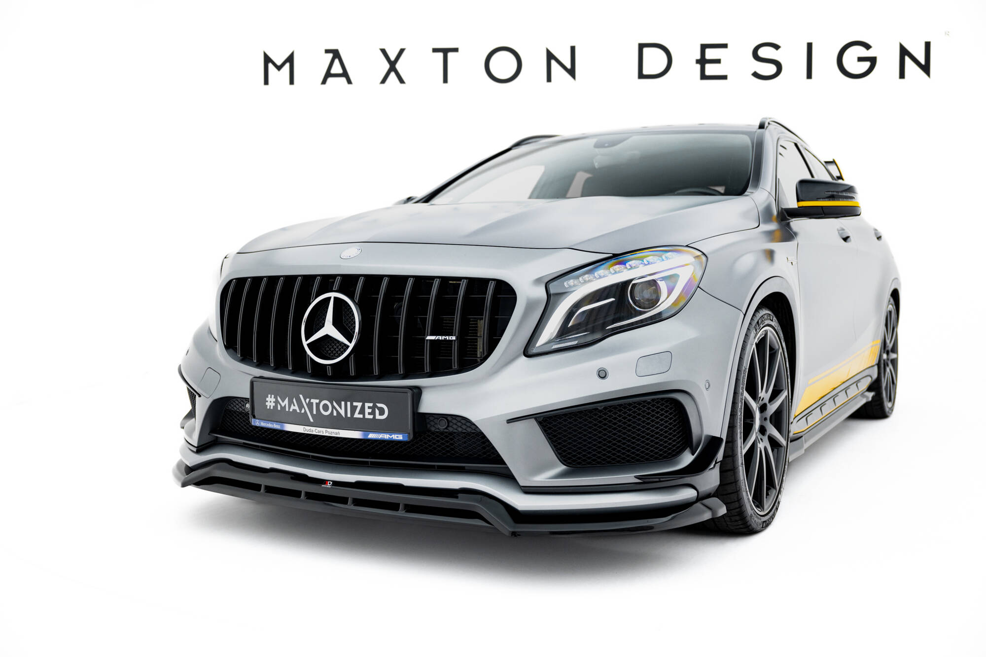 Bodykit passend voor Mercedes-Benz GLA 45 AMG Off-roader X156 Maxton Glanzend zwart
