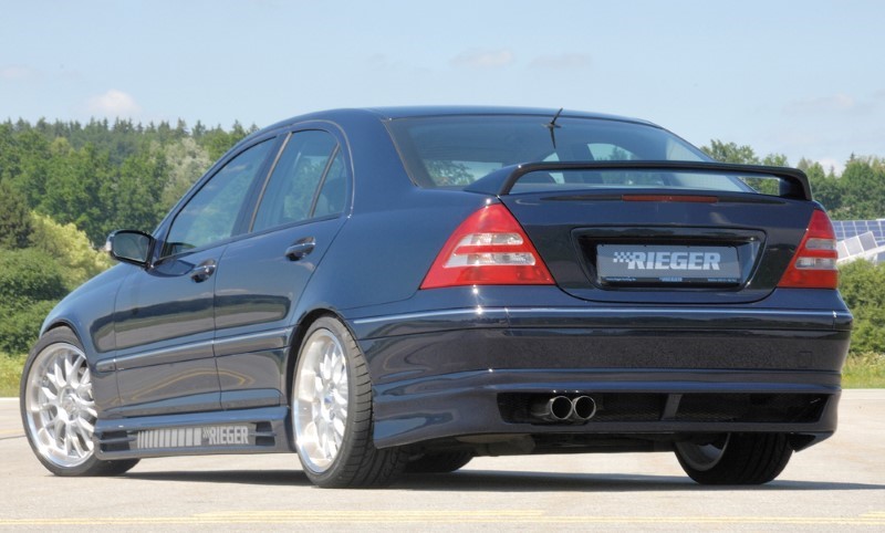 Sideskirts Mercedes W203 with 2 schacht and 2 uitsnedes Rieger