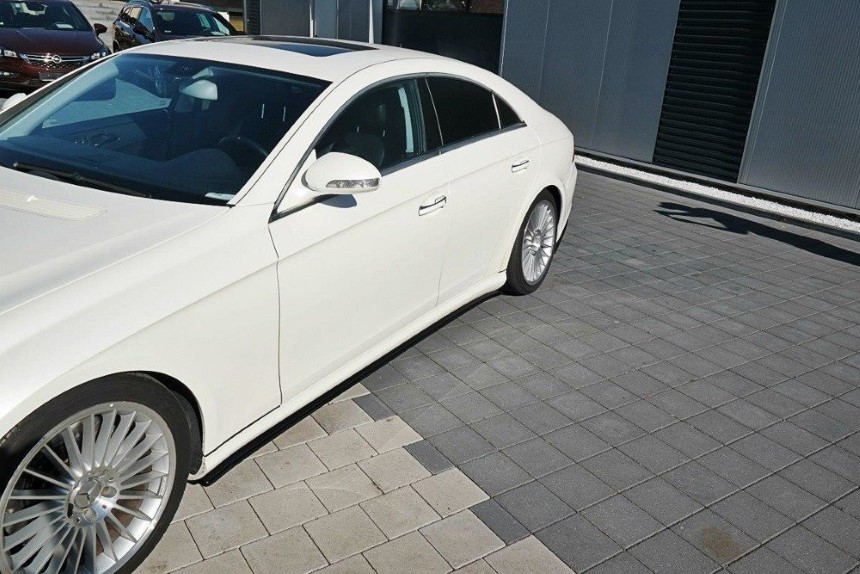 Zijskirts passend voor Mercedes CLS W219 55 AMG Maxton Design glans zwart