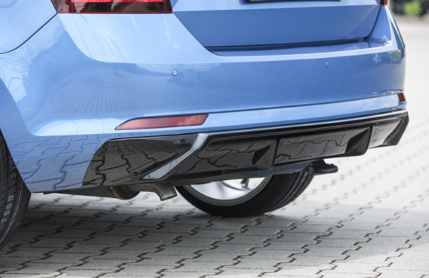 Diffuser passend voor Skoda Rapid (NH) Rieger glans zwart