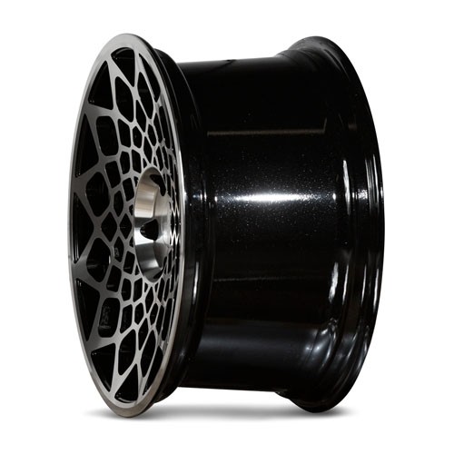 RADI8 B12 8.5x18 5X112 40 Gloss black machine face 66,6 Velgen