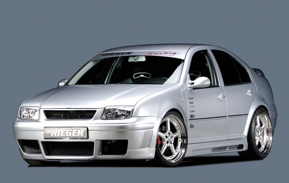 Frontbumper met geintegreerde grill met intakes VW Bora Rieger