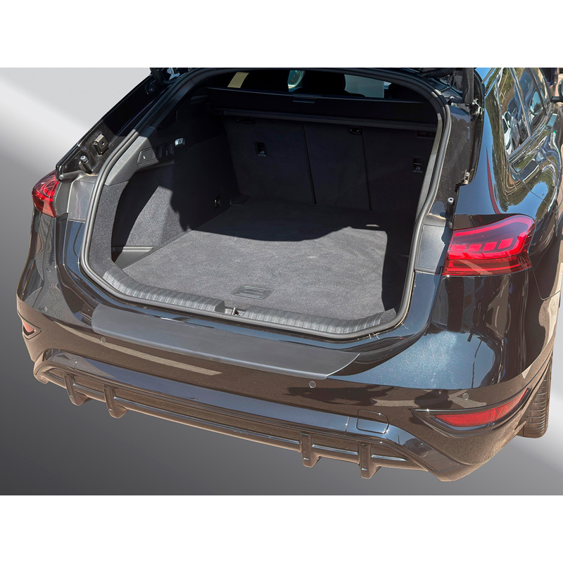 RGM ABS Rear bumper protector  Audi A6 Avant e-tron 2024- Black