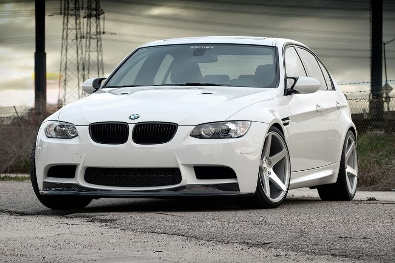 AVANT-GARDE M550 SATIN SILVER 11x19 5x130 ET 54