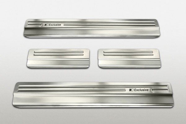 Door SIlls FORD FOCUS III combi "EXCLUSIVE" print, relief lijnen