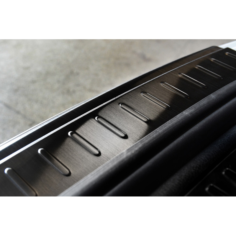 Black Stainless Steel Rear bumper protector  Porsche Macan 2013- 'Ribs'