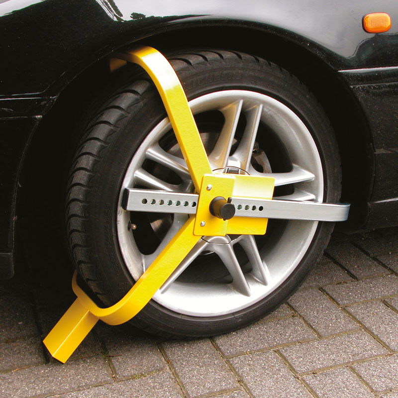 Carpoint Wheel Clamp 13-15 Inch