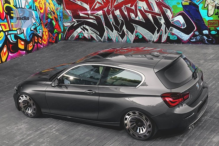 RADI8 T12 8.5x19 5x112 45 Black / Machine Face 66,6 Velgen