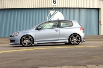 Sideskirts VW Golf VI Rieger with uitsnede