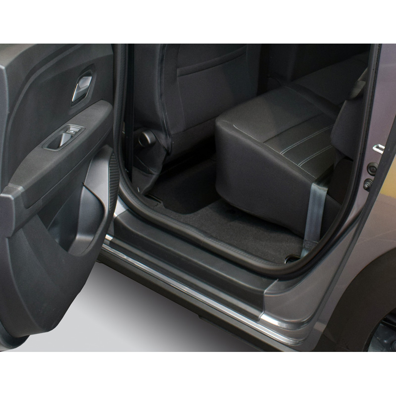 RGM Sill protectors  Volkswagen Dacia Jogger 2022- - set of 4 pieces