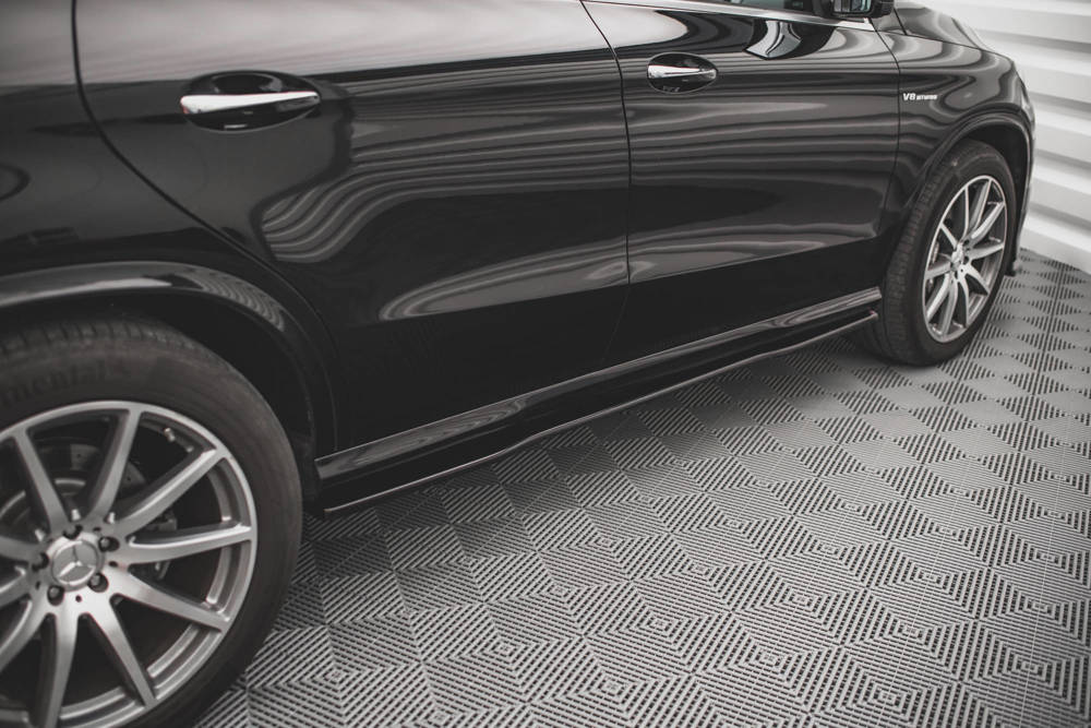 Zijskirts passend voor Mercedes GLE 63 AMG Maxton Design glans zwart