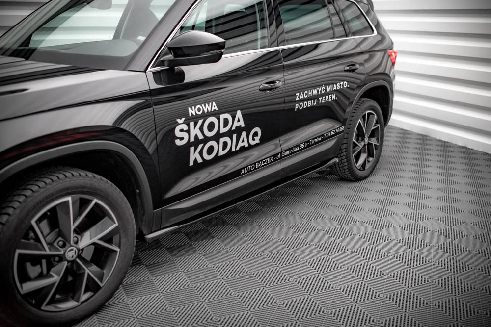 Zijskirts passend voor Skoda Kodiaq Mk Facelift sportline Maxton Design glans zwart