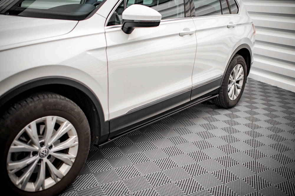 Zijskirts passend voor Volkswagen Tiguan MK2 Maxton Glans Zwart