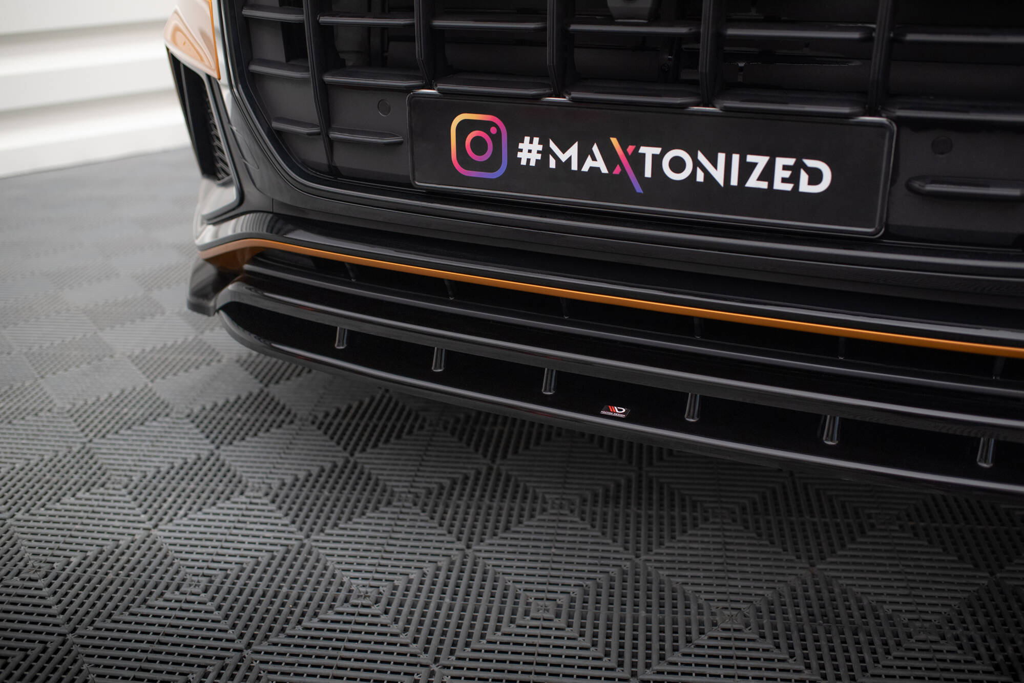 Bodykit V.1 Audi SQ8 MK1 Maxton Glanzend zwart