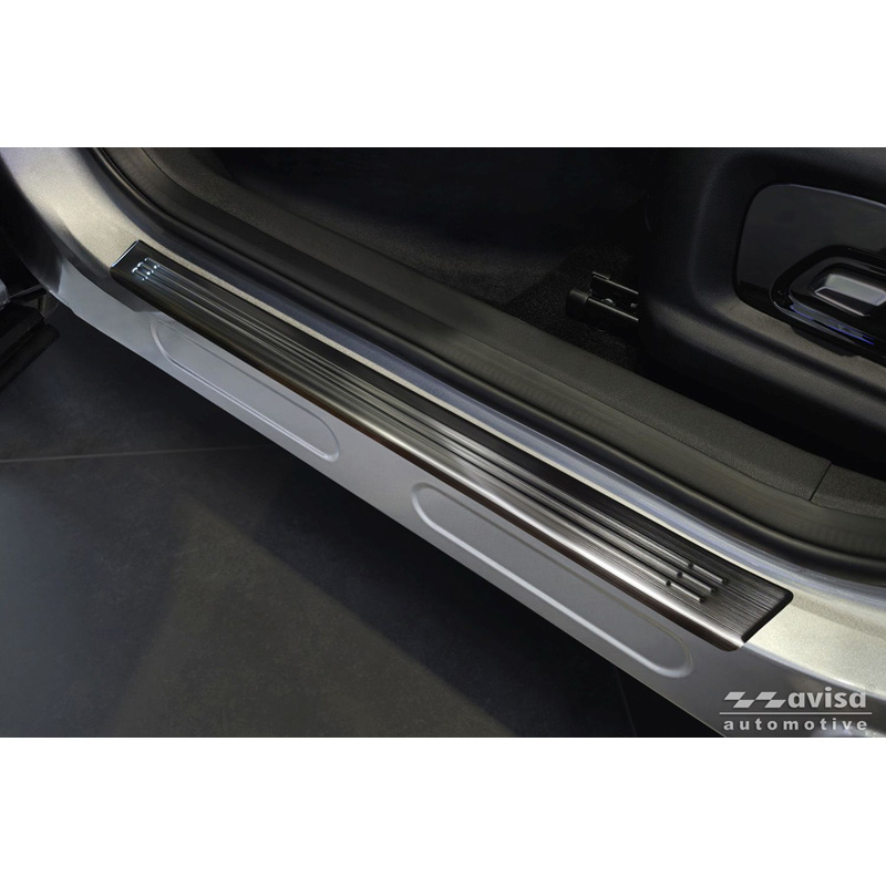 Avisa Black Stainless Steel Door sill protectors  Omoda 5 2024- - 'Lines' - 4-pieces
