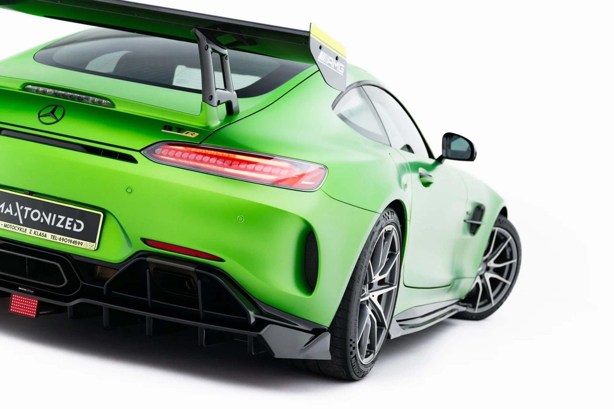 Diffuser passend voor Mercedes-AMG GT R C190 Facelift Glans Zwart + LED