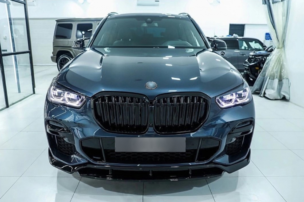 Voorspoiler passend voor BMW X5 G05 M-Tech Black Knight Design Carbon Look
